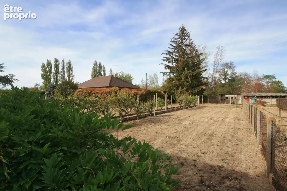 Maison 3 chambres, avec studio indépendant, sur un terrain clos de 1100 m² - photo 6