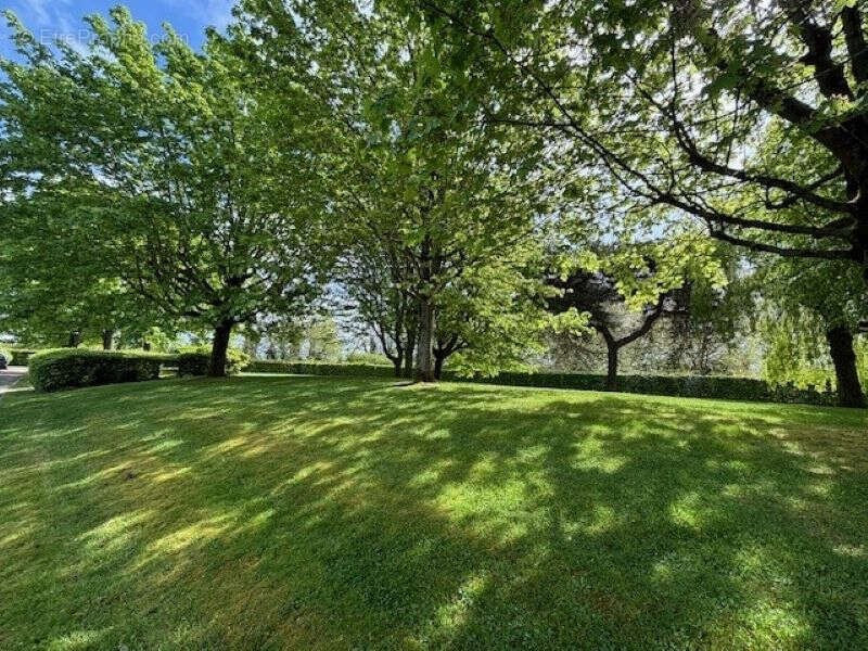 Appartement à CHENNEVIERES-SUR-MARNE