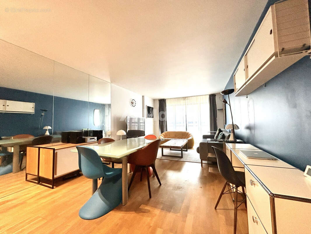 Appartement à PARIS-19E