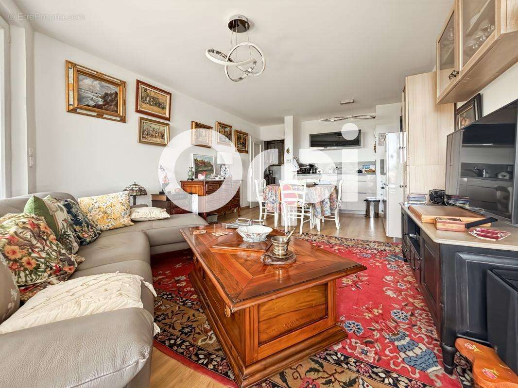 Appartement À Vendre - photo 2