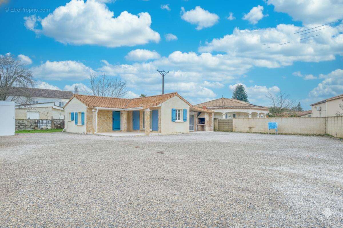 Maison à CHANCELADE