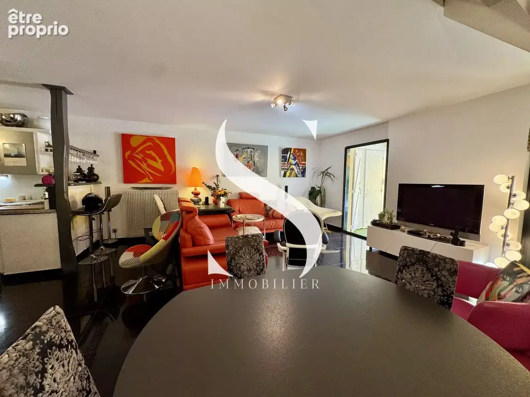Duplex 65m² avec extérieur de 95m² et piscine - Valbonne - photo 4