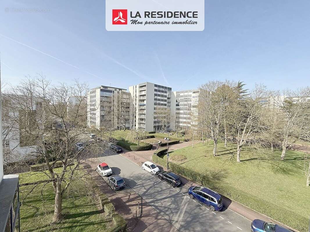Appartement à VELIZY-VILLACOUBLAY