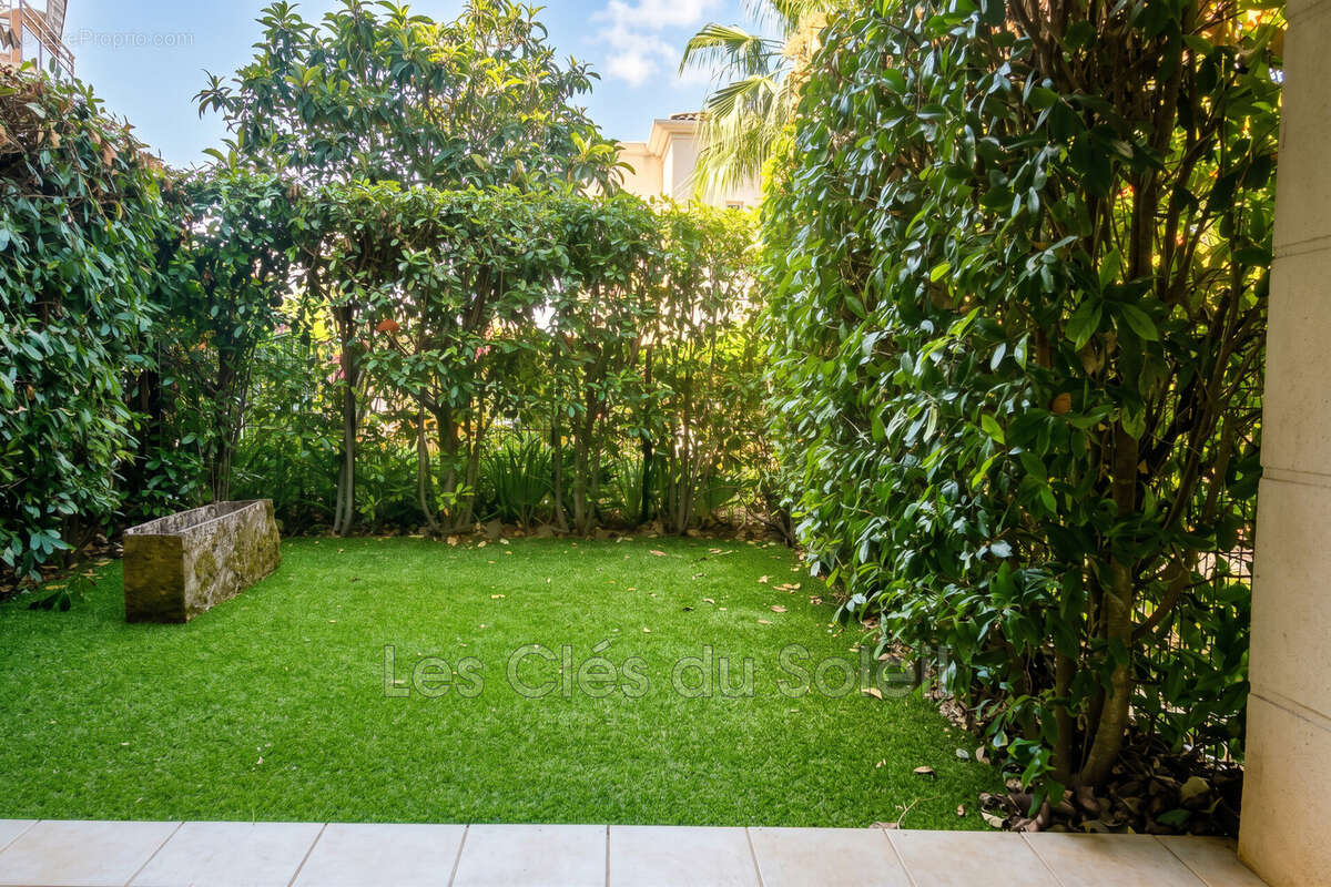Appartement à LA VALETTE-DU-VAR