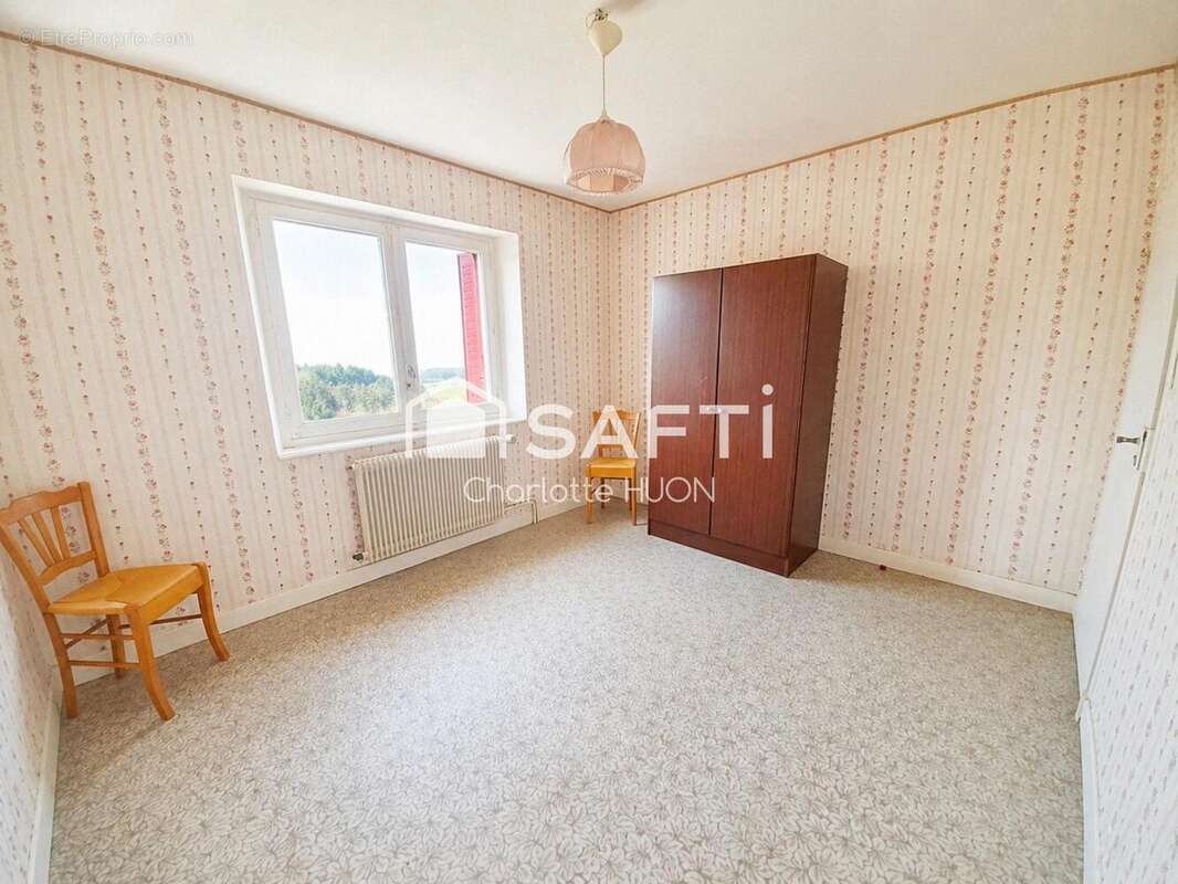 Maison 94 m² à Saint-Martin-Des-Olmes  - photo 9
