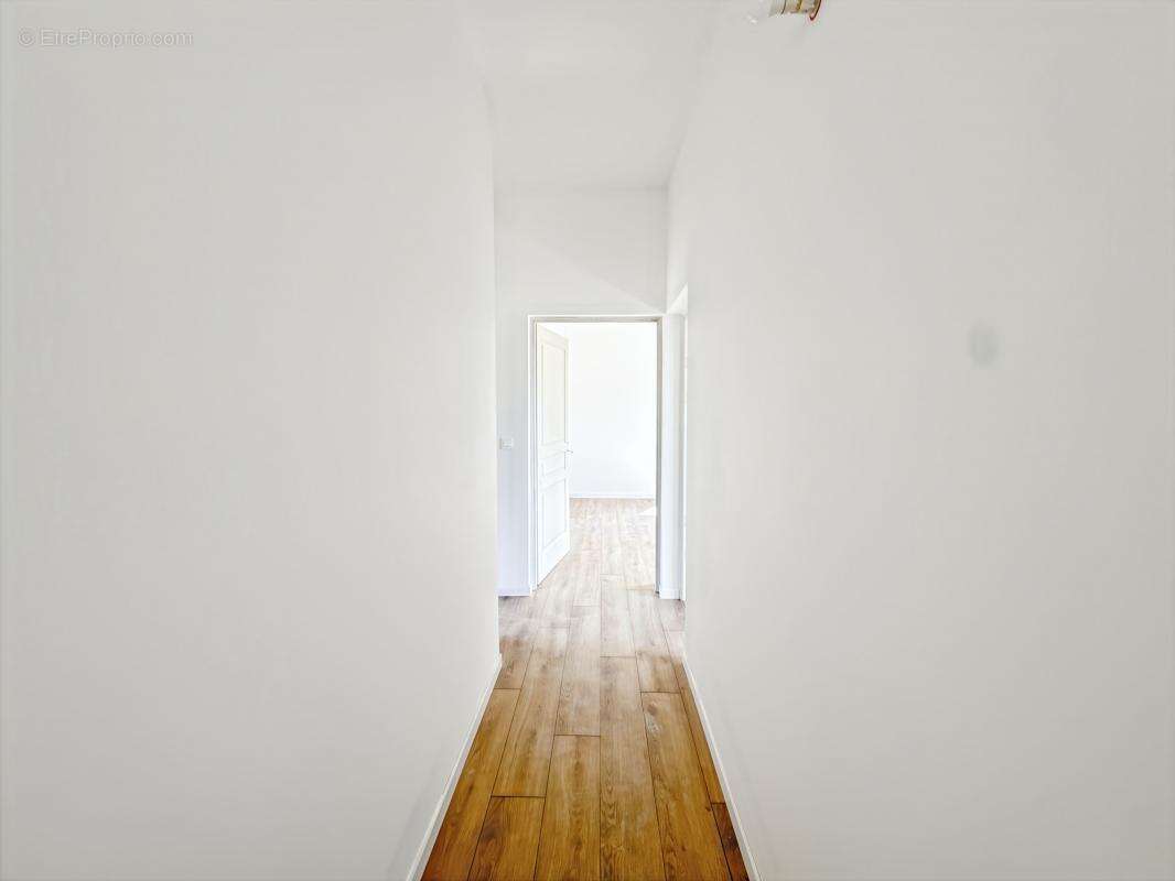 Maison à VIEUX-BOURG