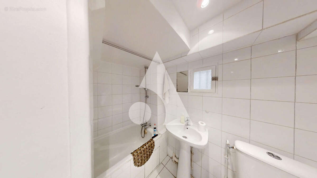 Appartement à LA GARENNE-COLOMBES