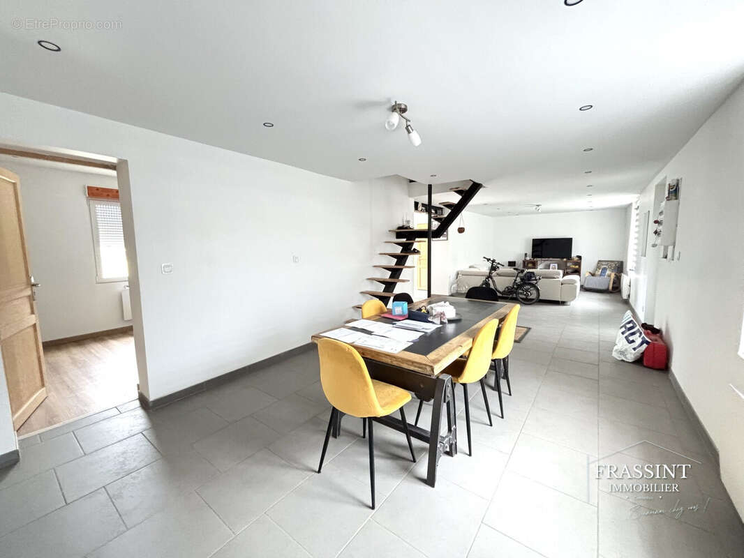 Maison 101 m² à Cambrai  - photo 5