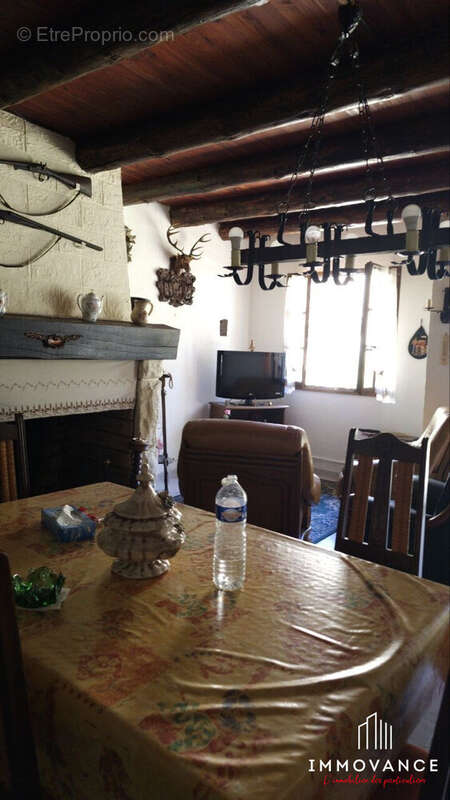 Maison à LACAUNE