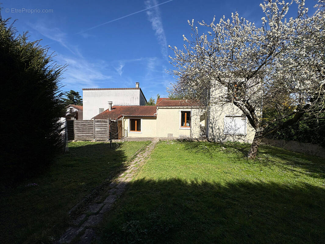 Maison à CHATILLON