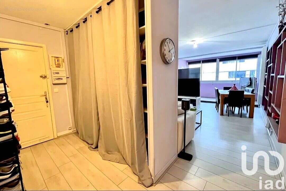 Photo 2 - Appartement à SAVIGNY-LE-TEMPLE