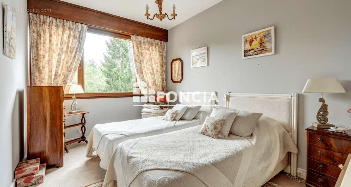 Appartement à NOISY-LE-ROI