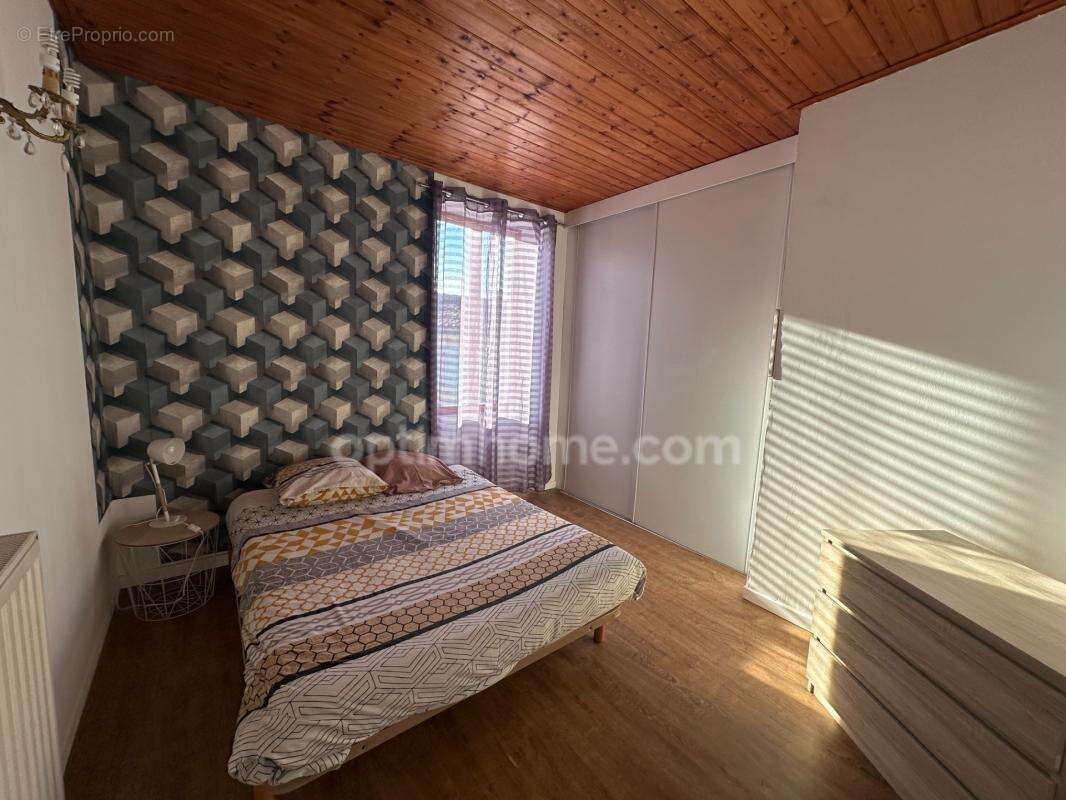 LUÇON (85400) – Proche centre-ville - Charmante maison en pierre – 140 m² - photo 4