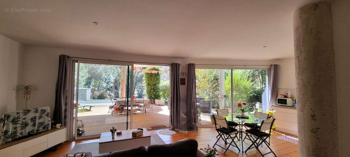 Maison à MONOBLET