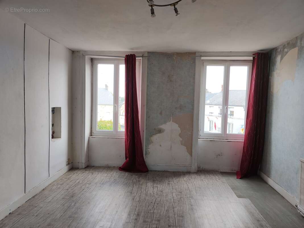 Maison à SAINT-SAUVEUR-LE-VICOMTE