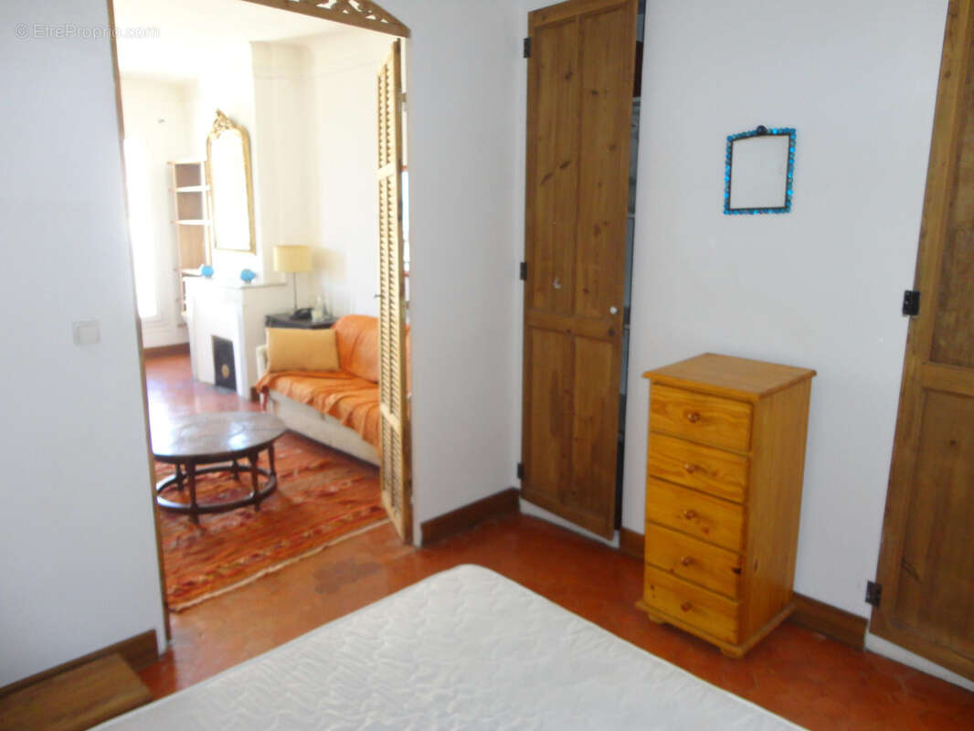 Appartement à MARSEILLE-5E