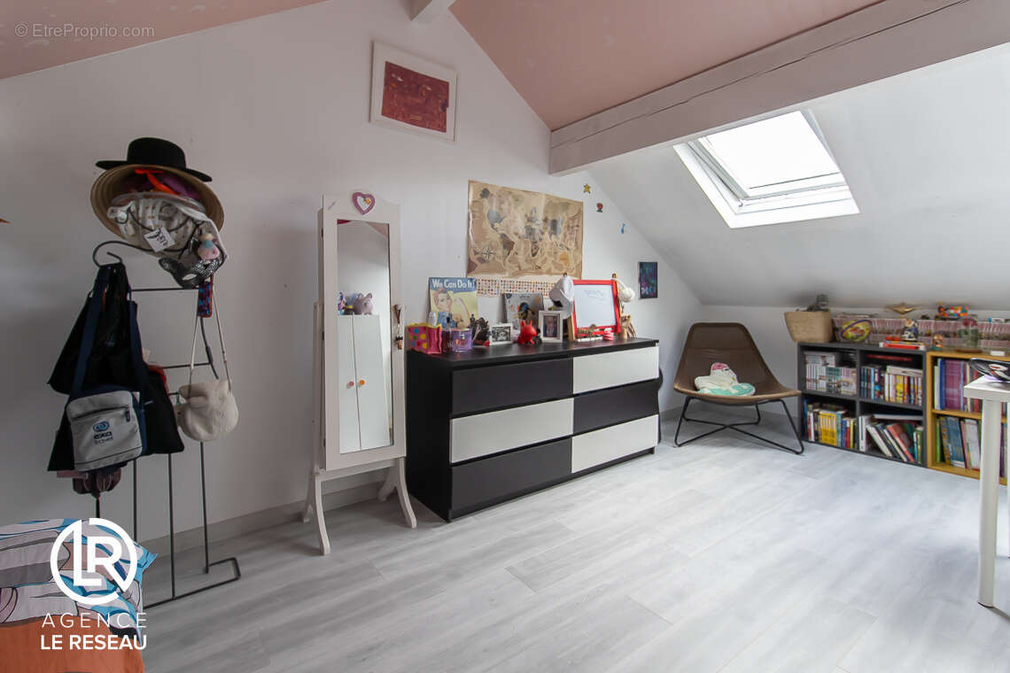 Maison à L'HAY-LES-ROSES