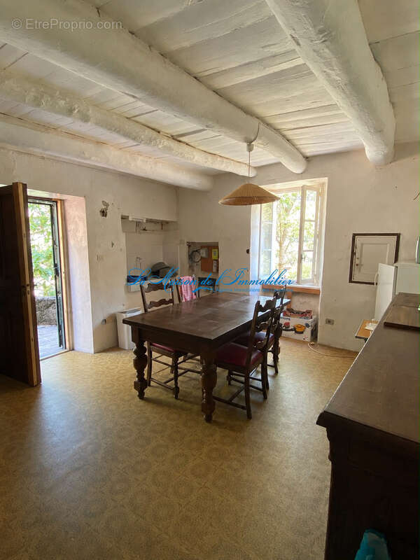 Au cœur de la Vallée Borgne, mas en pierres avec clède sur 9801 m2 de terrain - photo 5