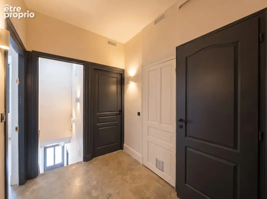 Appartement 300 m² à Vierzon  - photo 5