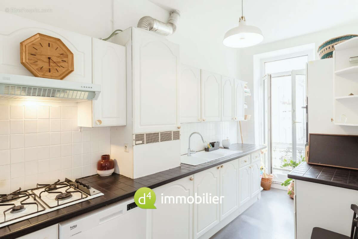 Appartement à MARSEILLE-6E