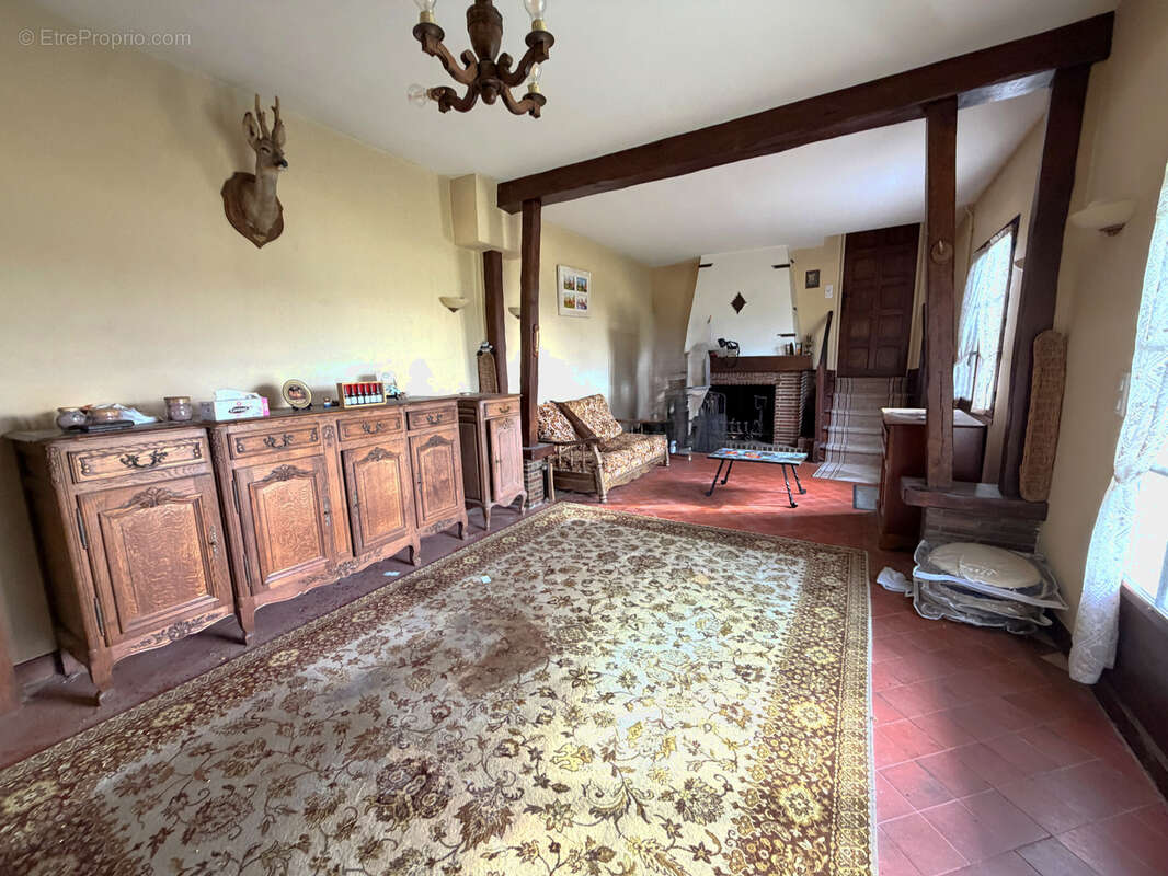 Maison à HOUDAN