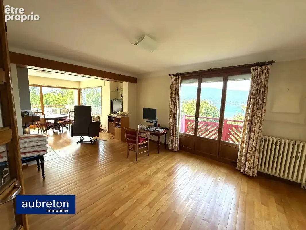 Maison 6 pièces 169 m² à vendre à Veyrier-Du-Lac (74290) - photo 9
