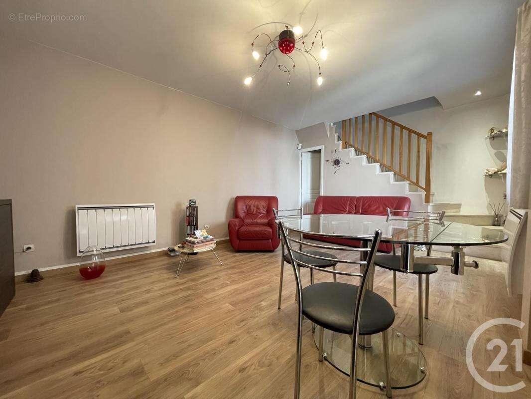 Maison à FONTENAY-SOUS-BOIS