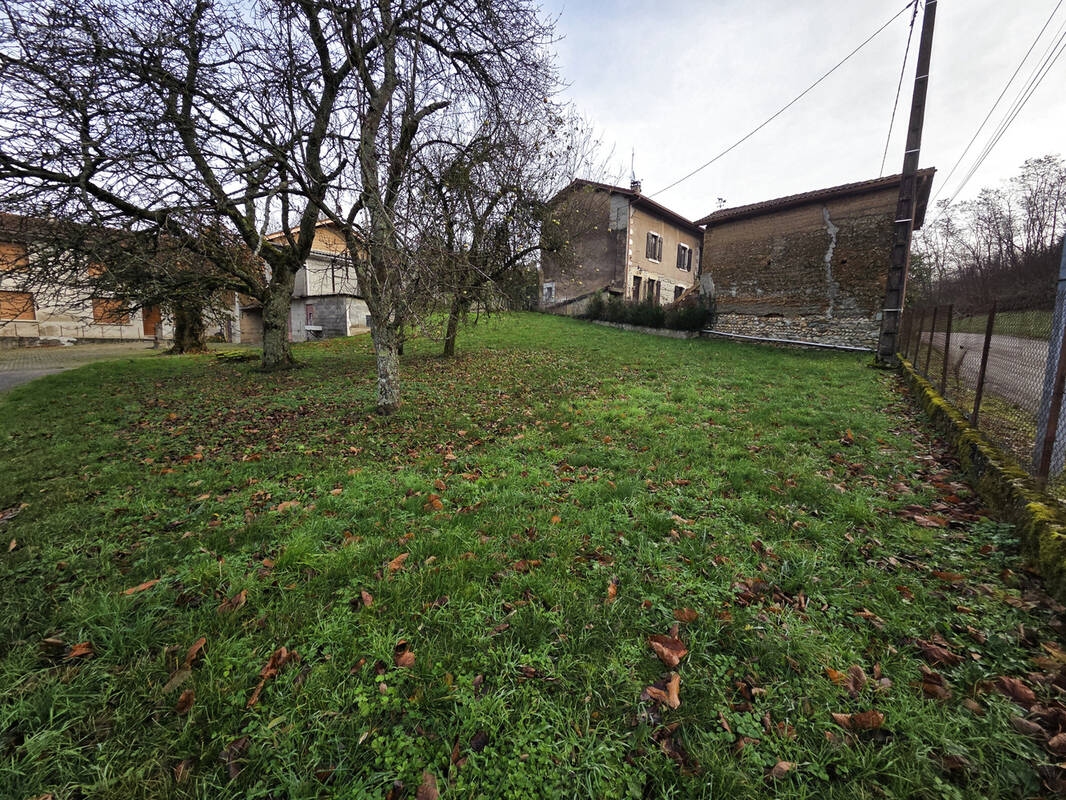 Terrain à SAINT-AGNIN-SUR-BION