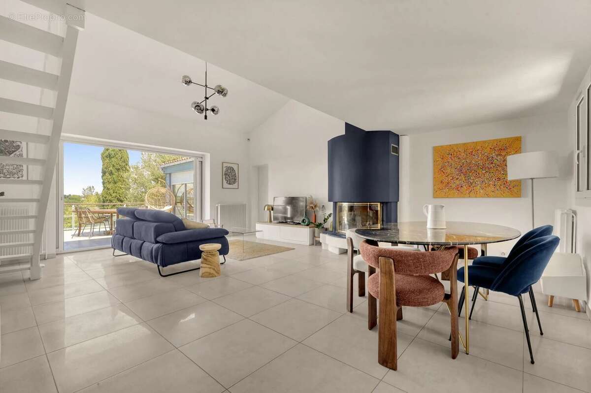 Maison à VIGOULET-AUZIL