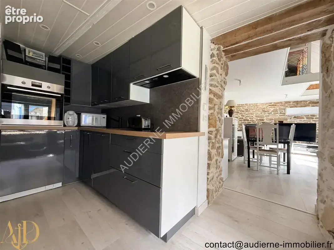 Maison rénovée avec un gîte indépendant - plein centre-ville de PLOZEVET - vie de plain-pied - photo 15