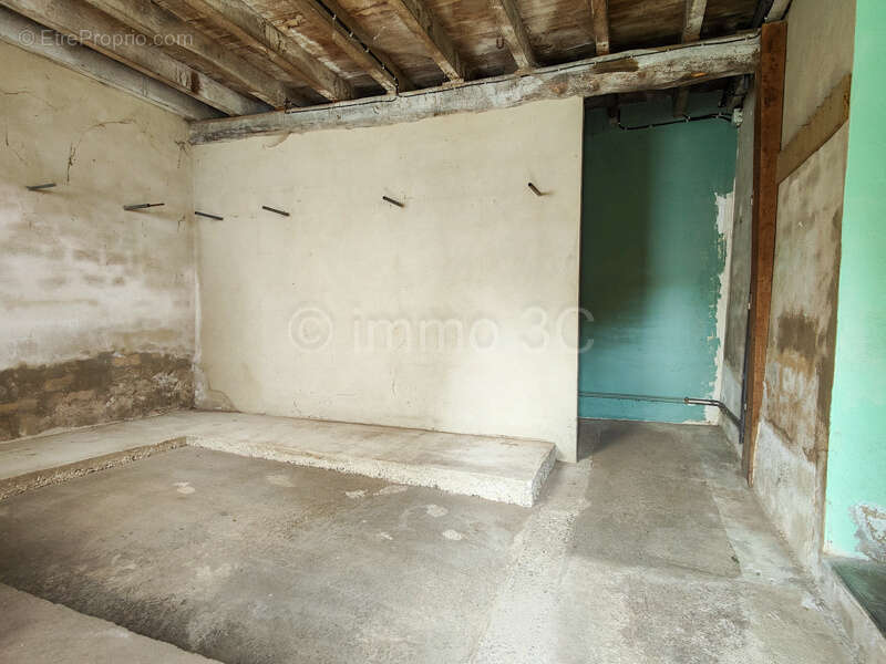 Maison à SAUZE-VAUSSAIS