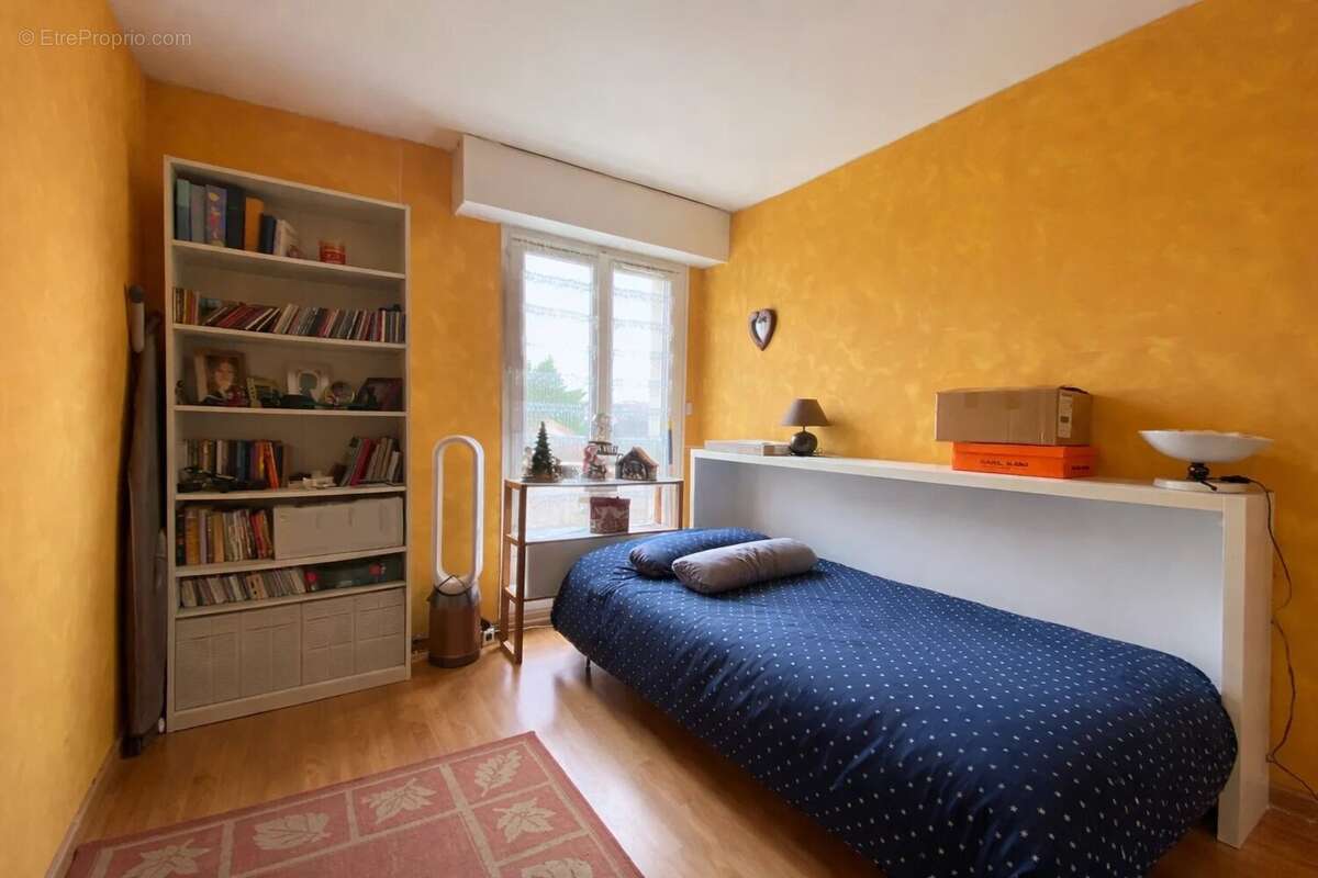 Appartement à LE PLESSIS-TREVISE