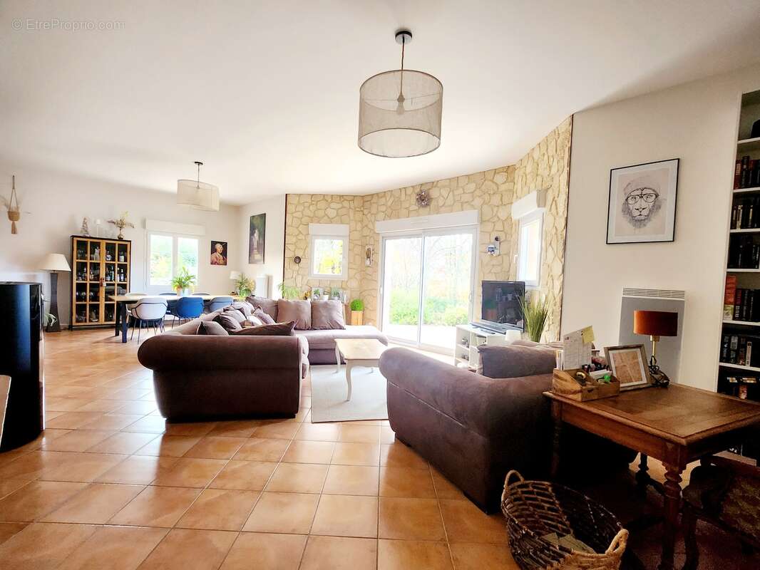 Maison à SAINT-MARTIN-TERRESSUS