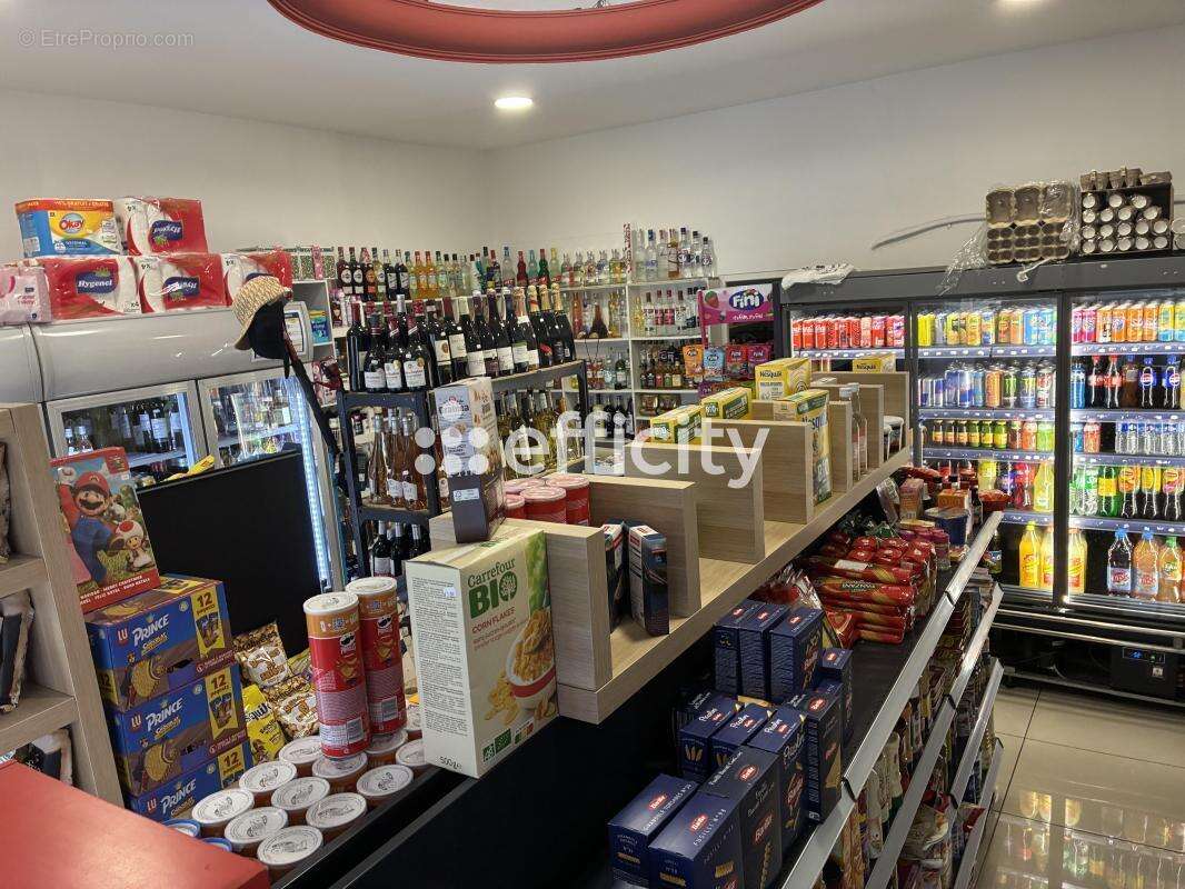 Commerce à MARSEILLE-1E