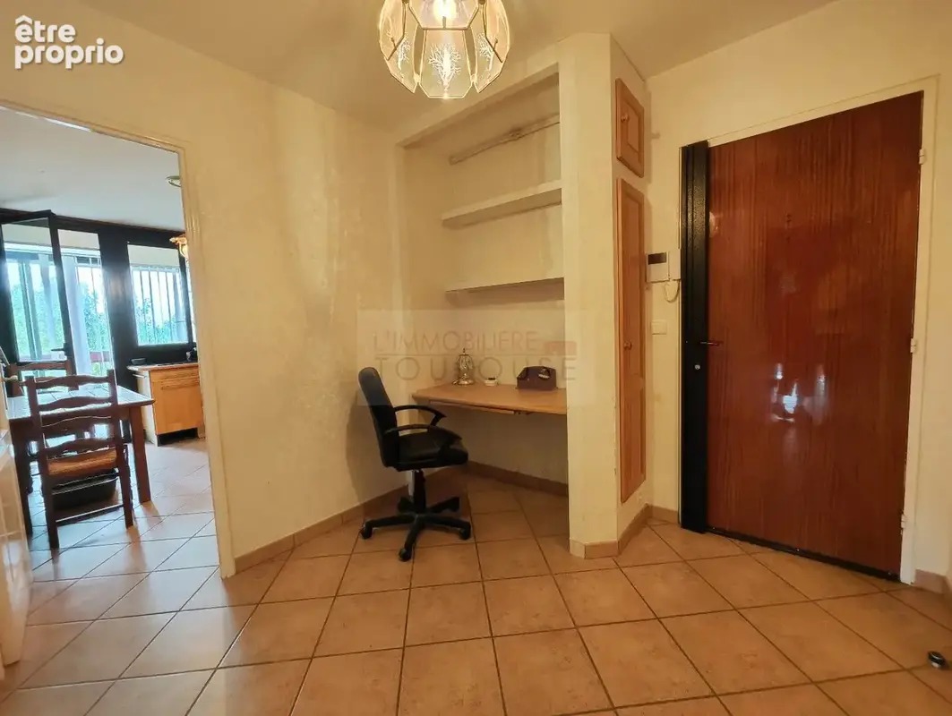 Appartement T4  84 m² - Balcon et Loggia  Vue Pyrénées - photo 6