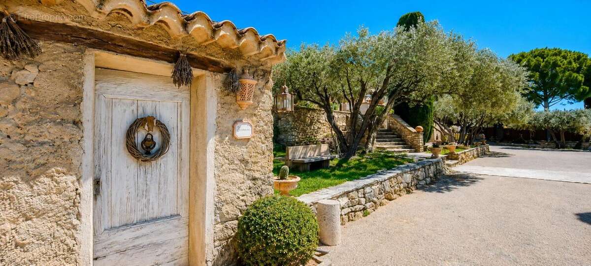 Maison à DRAGUIGNAN