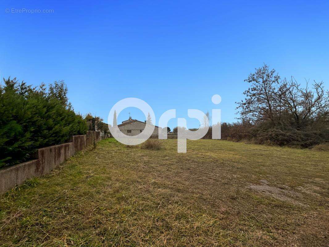 Terrain constructible de 813 m² accès à pied du centre de Ruoms - photo 8