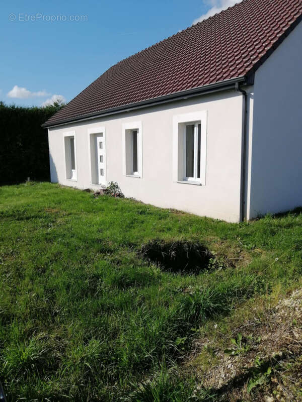 Maison à BEAUREVOIR