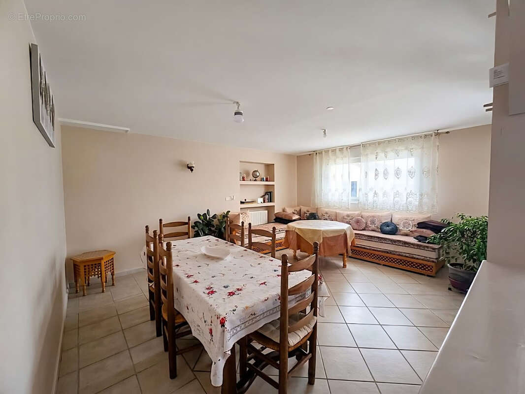 Vaste plain pied familial  avec grand jardin - photo 10