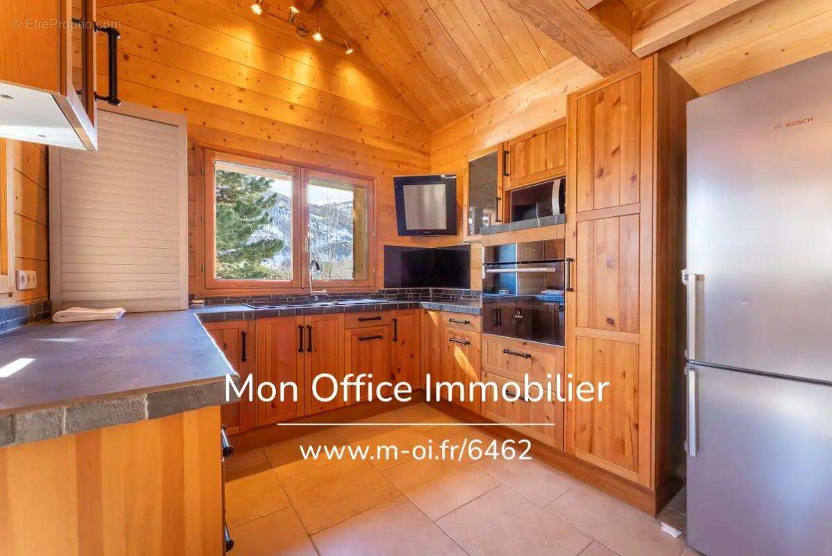 Référence : 6462-MBE - Chalet Lombard Type 5 avec Sauna/Jacuzzi + Garage - photo 6