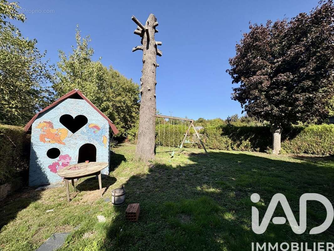 Maison 345 m² à Plou  - photo 2