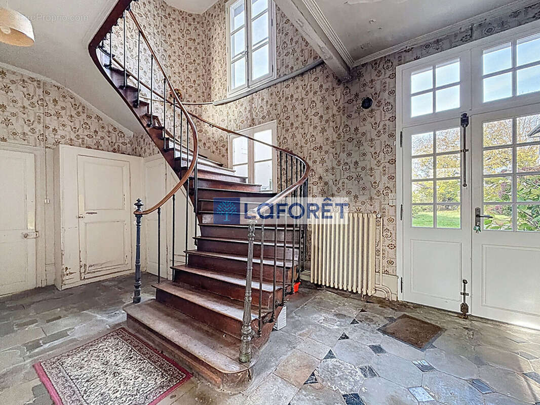 Maison à ECLARON-BRAUCOURT-SAINTE-LIVIERE