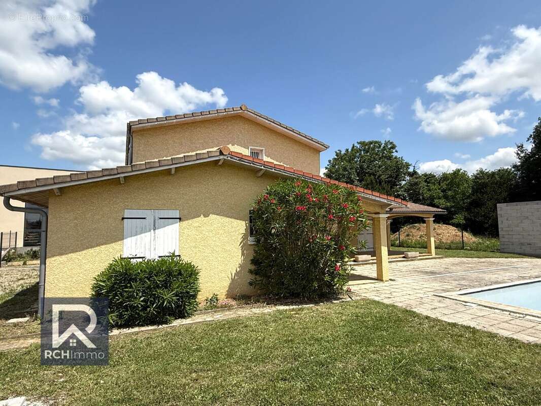 Maison à SAINT-CLAIR-DU-RHONE