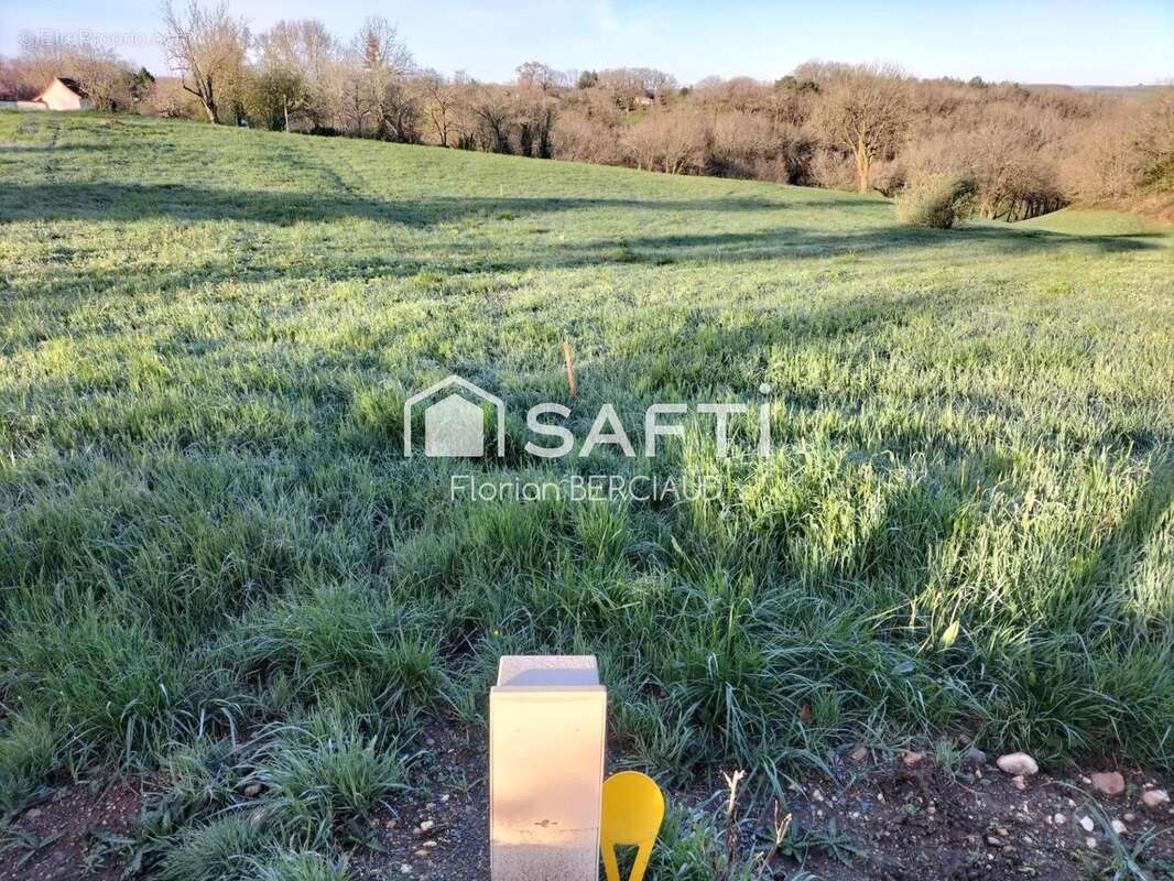 Photo 2 - Terrain à DENAT