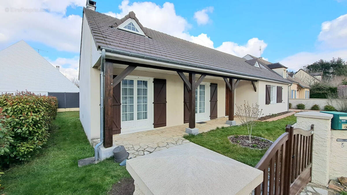 Maison à CHAUMONTEL