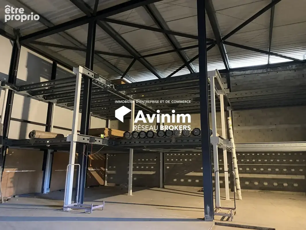 Commerce 820 m² à vendre à Le Cannet-Des-Maures (83340) - photo 3