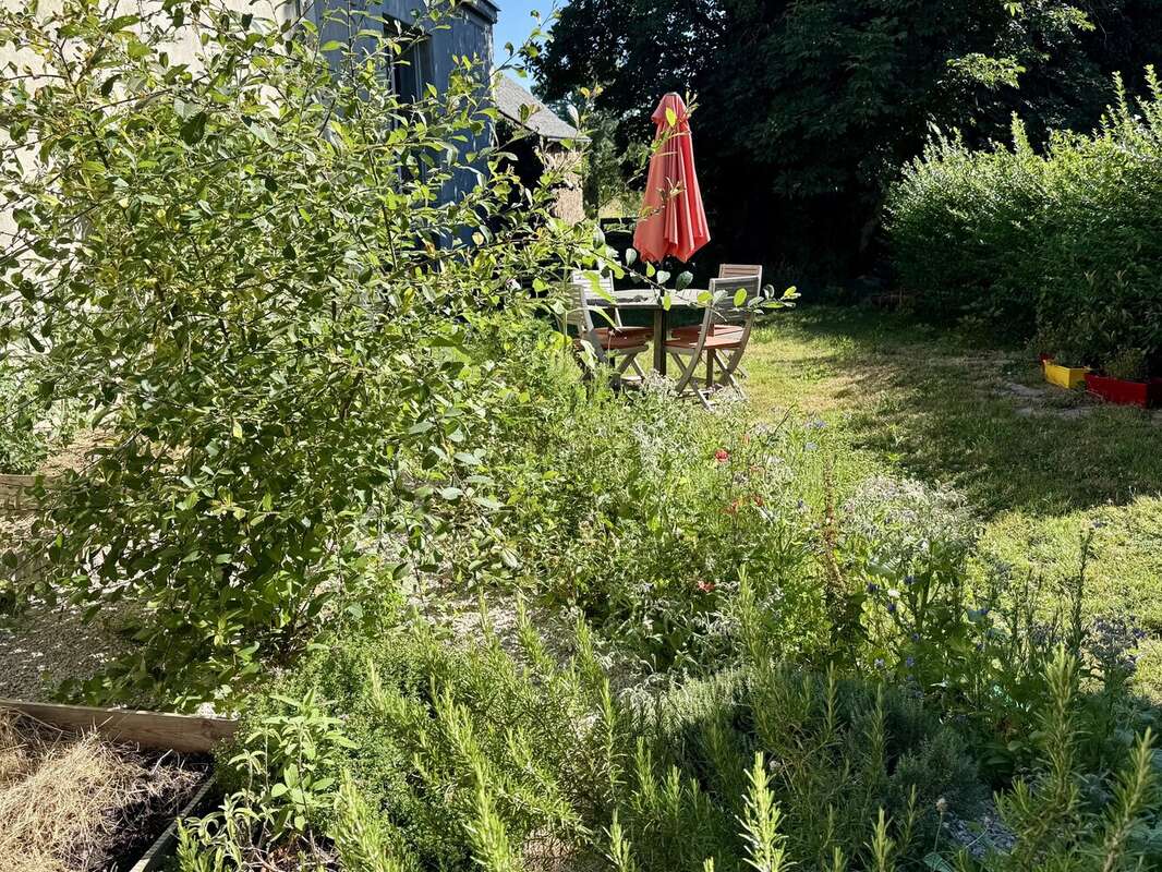 Maison de village avec jardin et grange - photo 5