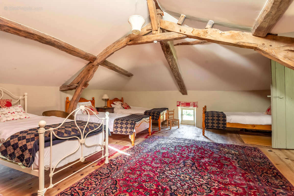 Maison de campagne avec piscine et grange - photo 46