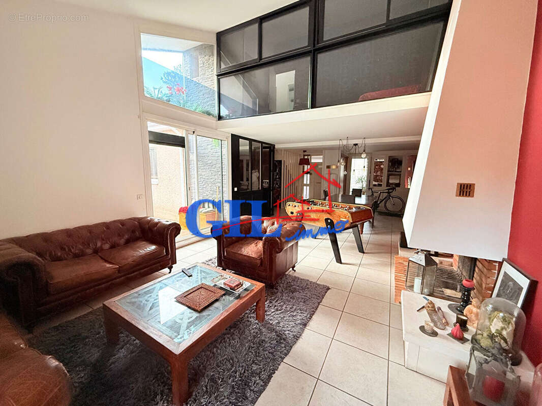 Maison à COMBS-LA-VILLE