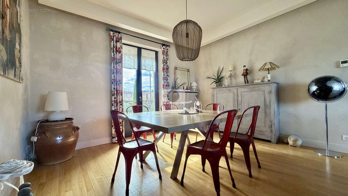Maison à TOURNON-SUR-RHONE